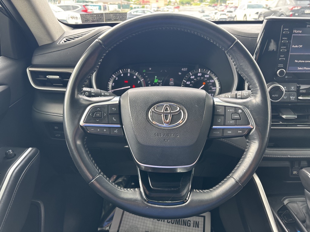 Vehicle image 20 of 59