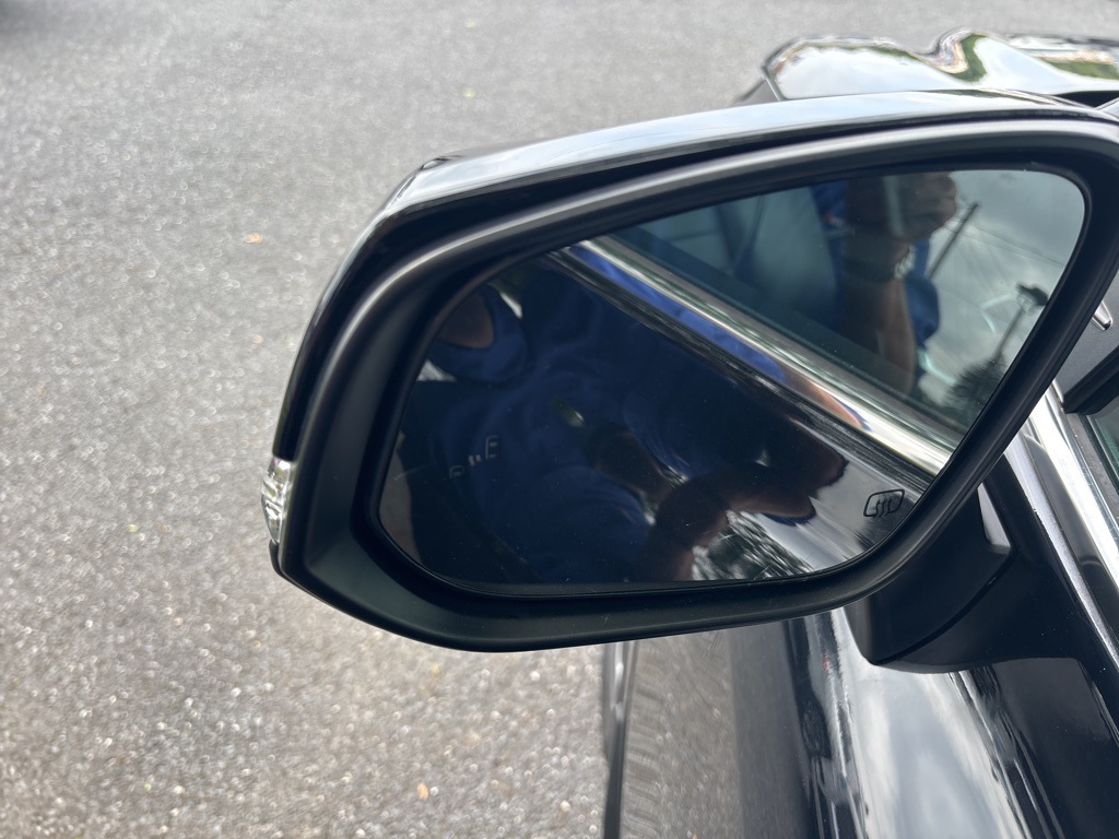 Vehicle image 14 of 59