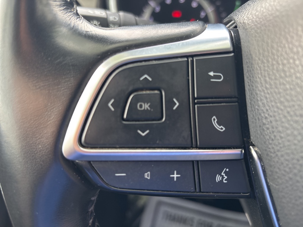 Vehicle image 21 of 59
