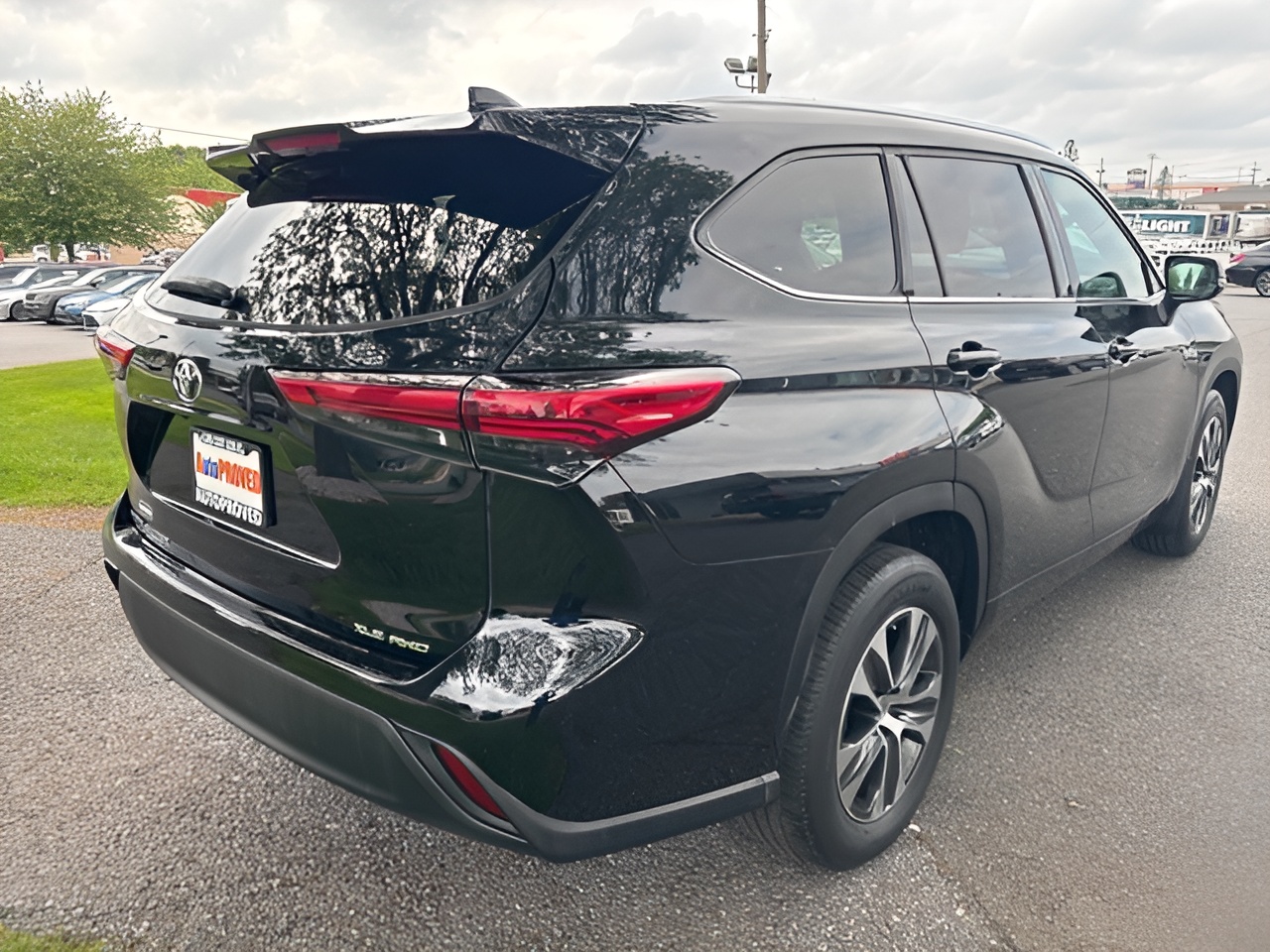 Vehicle image 56 of 59
