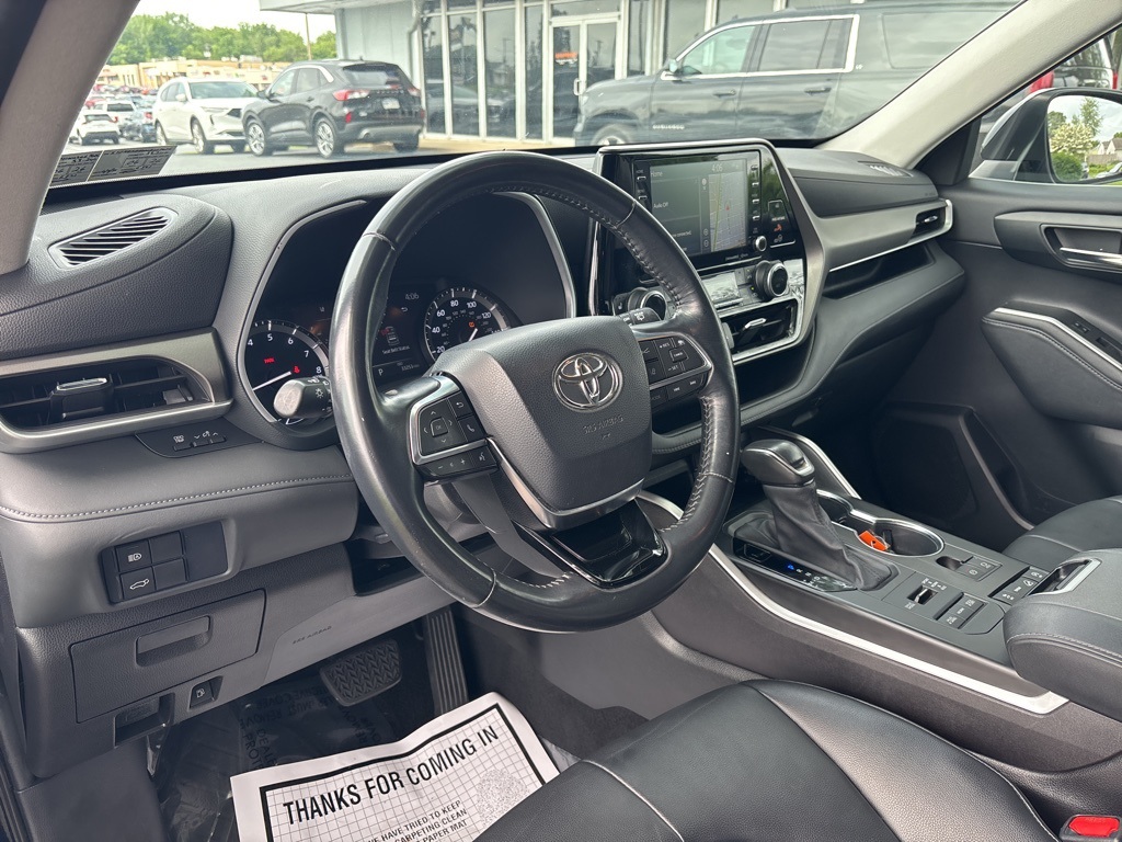 Vehicle image 19 of 59