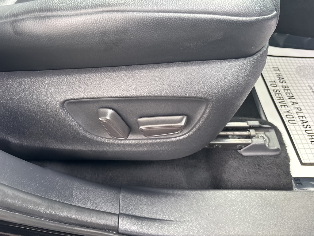 Vehicle image 49 of 59
