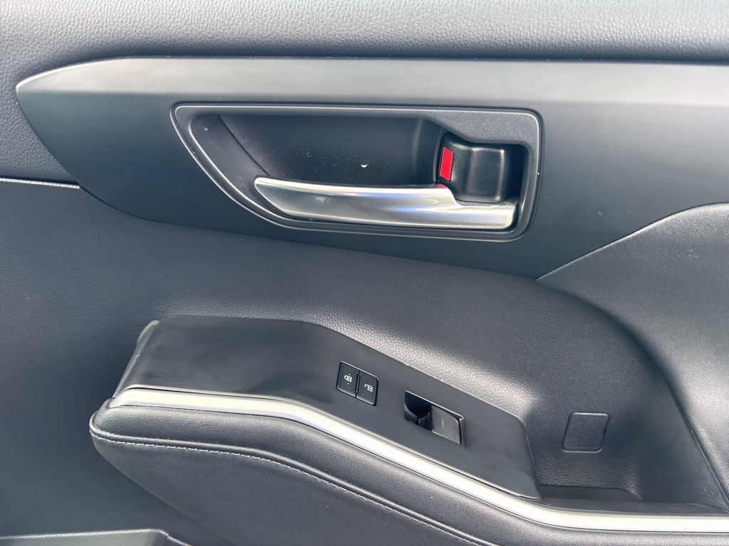 Vehicle image 47 of 59