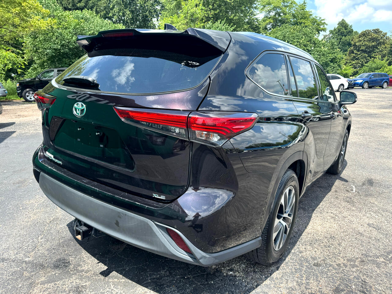 Vehicle image 5 of 38