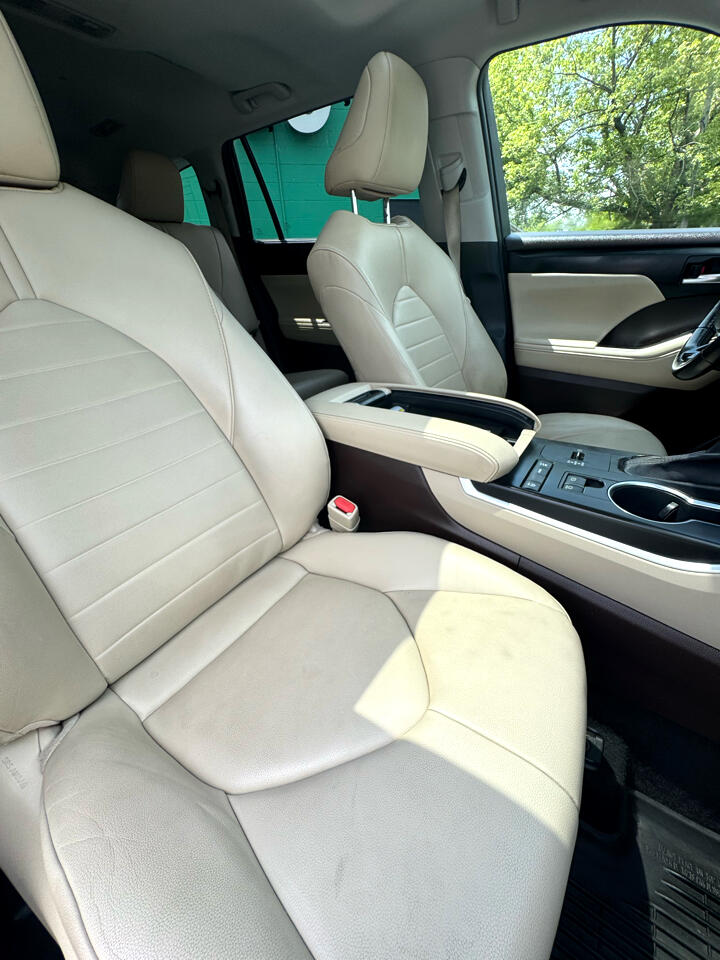 Vehicle image 12 of 38