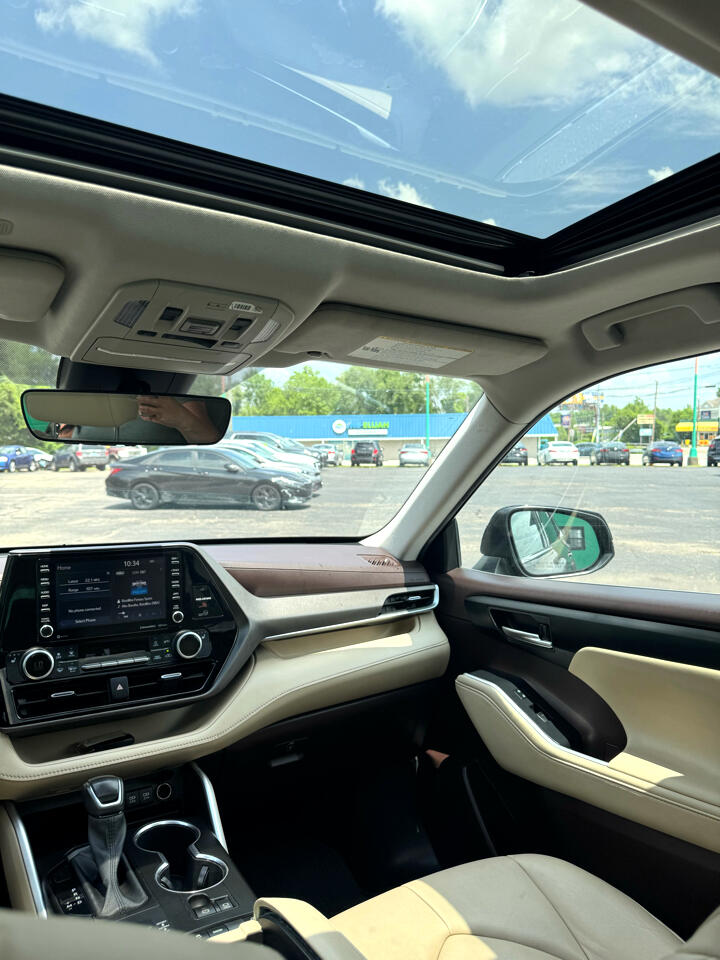 Vehicle image 15 of 38