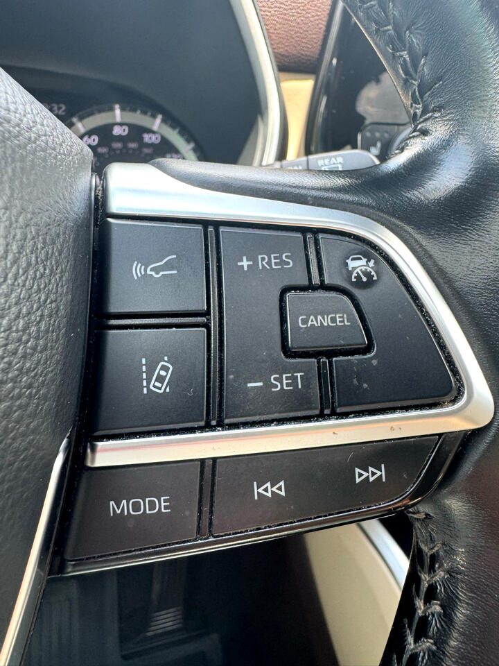 Vehicle image 31 of 38
