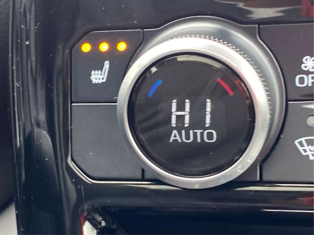 Vehicle image 41 of 43