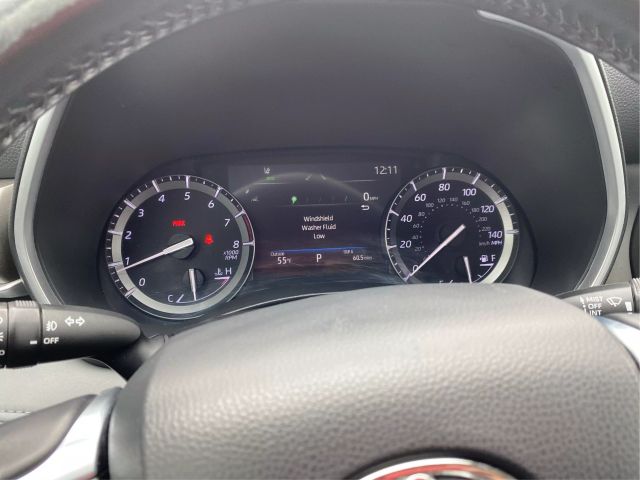 Vehicle image 19 of 43