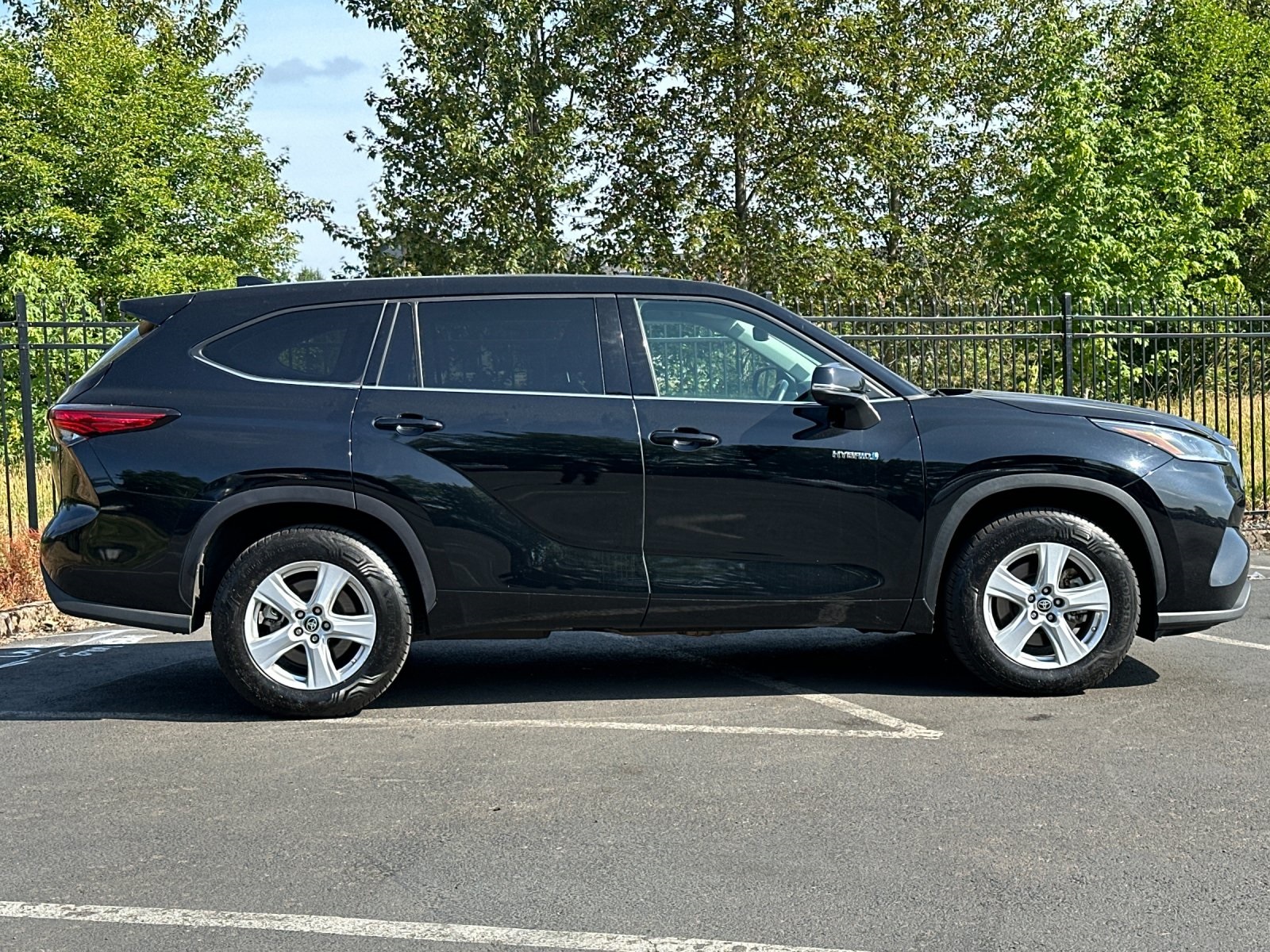Vehicle image 5 of 29