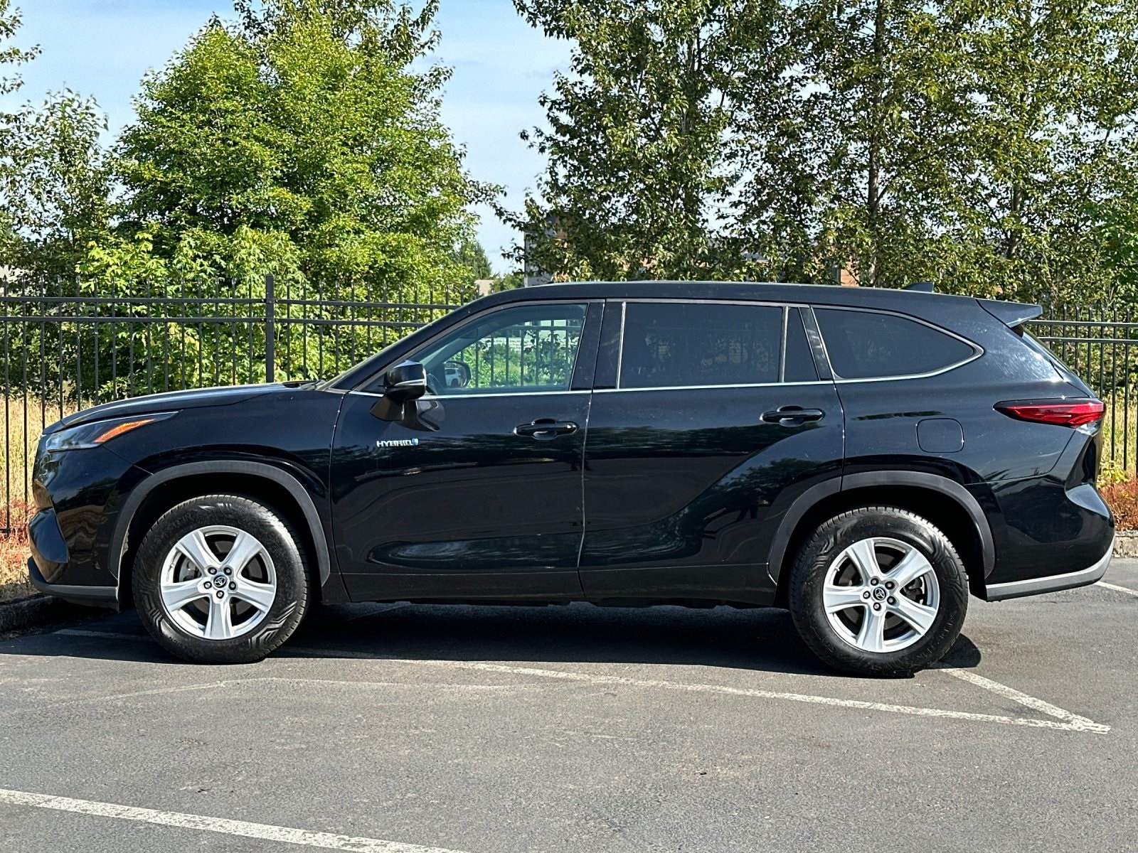 Vehicle image 9 of 29