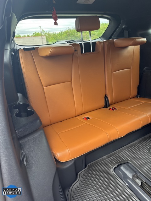 Vehicle image 21 of 50