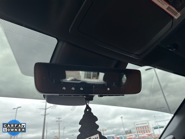 Vehicle image 35 of 50