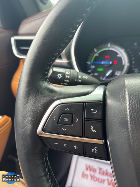 Vehicle image 43 of 50