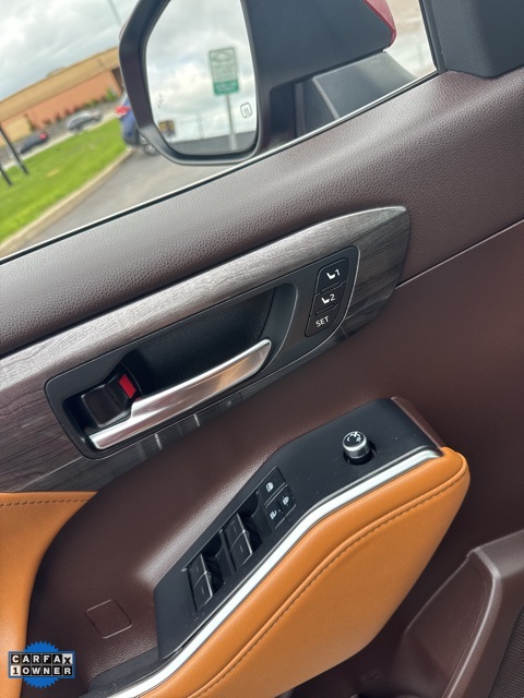 Vehicle image 45 of 50