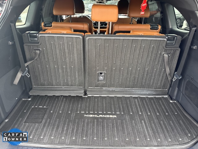 Vehicle image 24 of 50