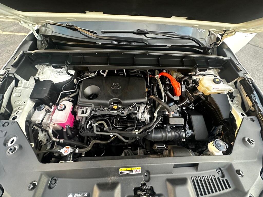 Vehicle image 41 of 42