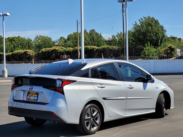 Vehicle image 5 of 27