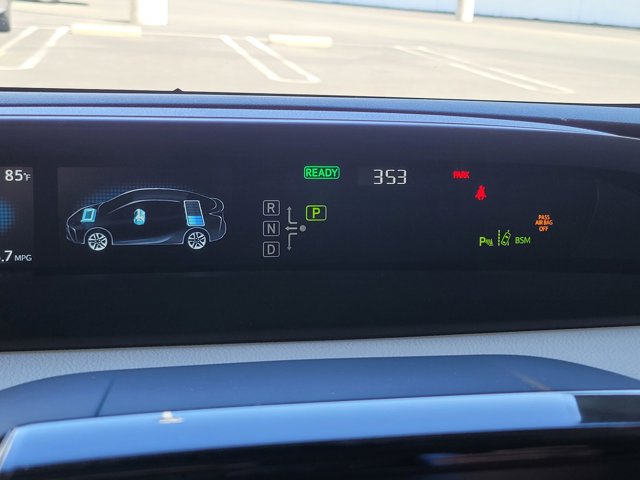 Vehicle image 21 of 27