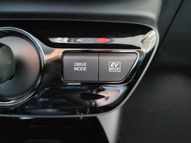 Vehicle image 20 of 27