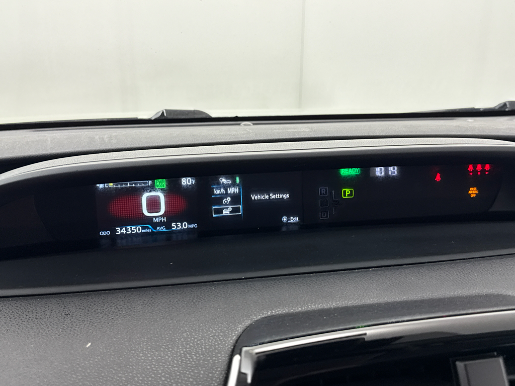 Vehicle image 19 of 28