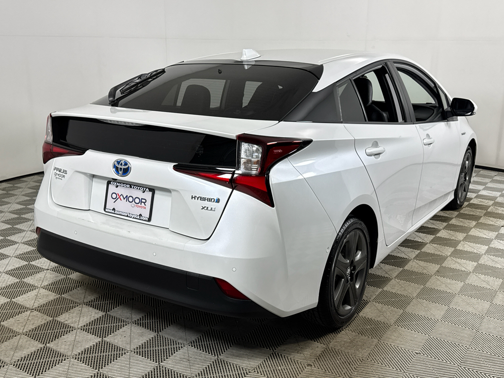 Vehicle image 6 of 28