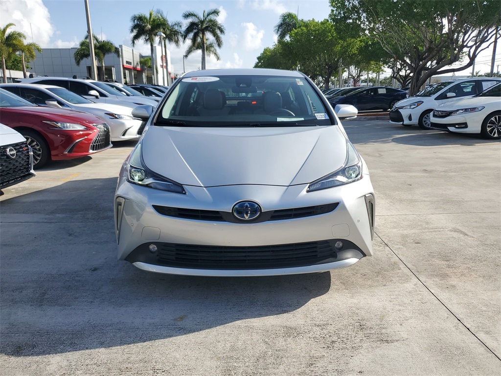 Vehicle image 2 of 28