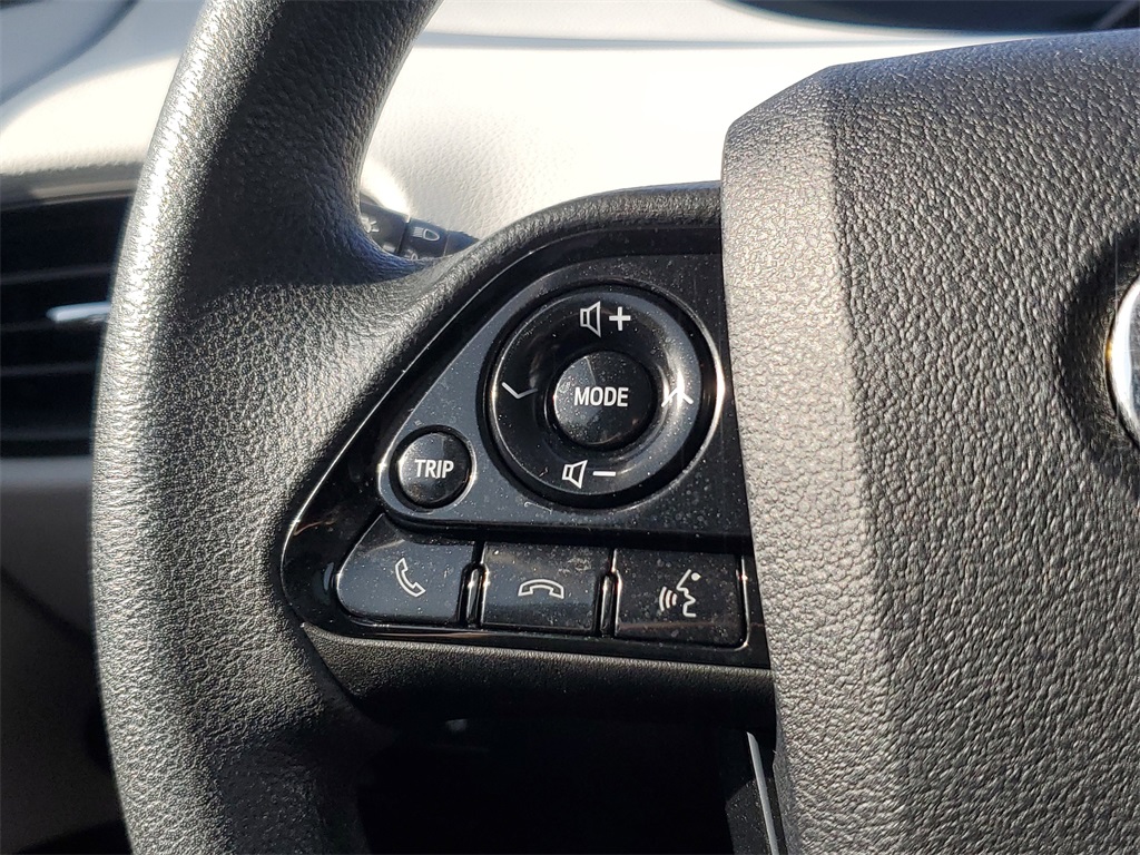 Vehicle image 24 of 28