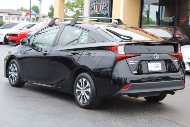 Vehicle image 5 of 41