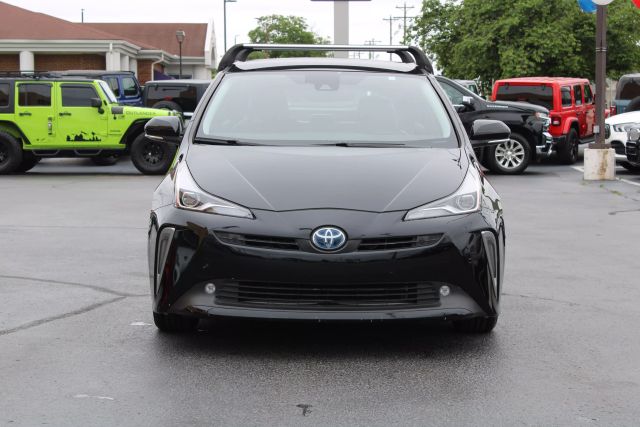 Vehicle image 2 of 41