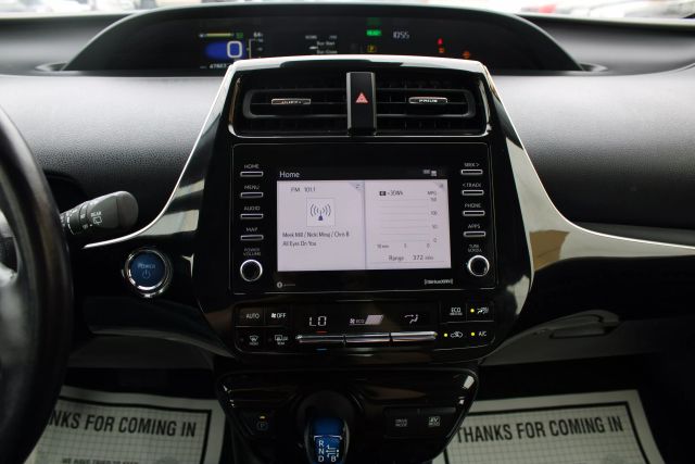 Vehicle image 10 of 41
