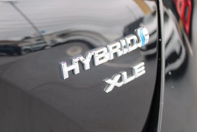 Vehicle image 34 of 41