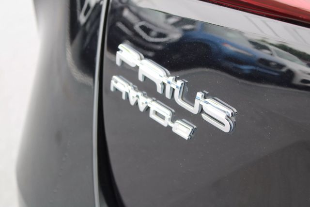 Vehicle image 36 of 41