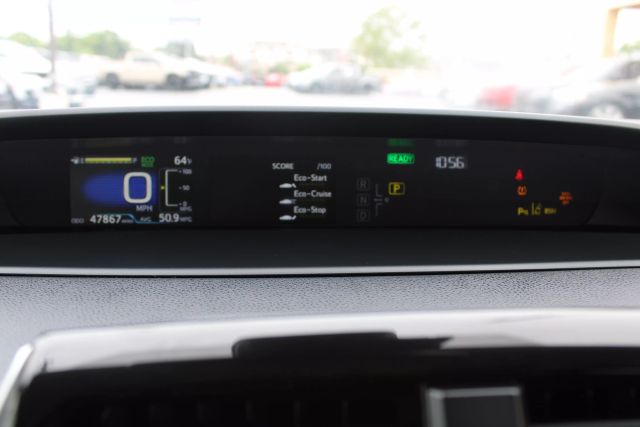 Vehicle image 11 of 41