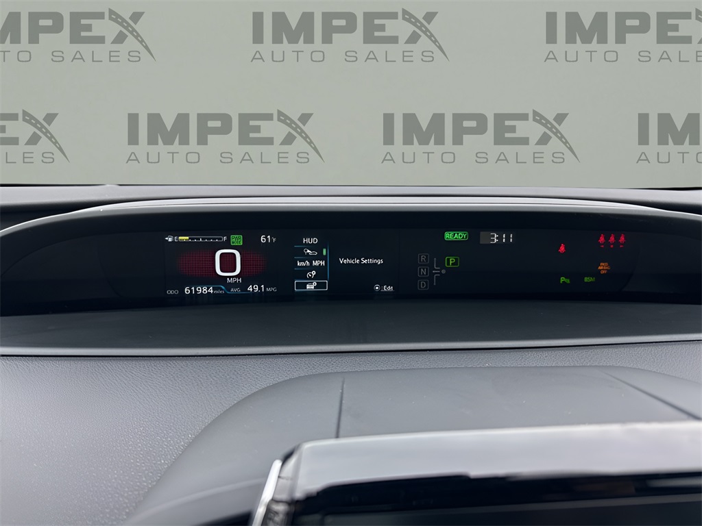 Vehicle image 16 of 36