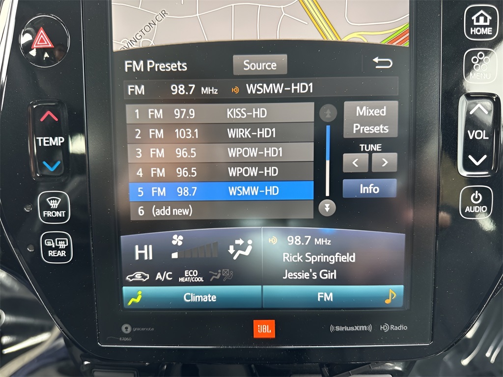 Vehicle image 19 of 36