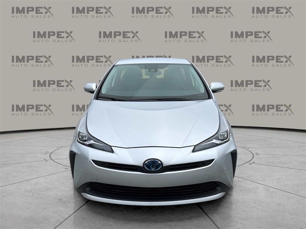 Vehicle image 2 of 36