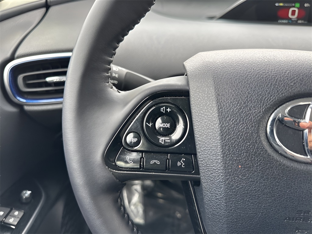Vehicle image 31 of 36