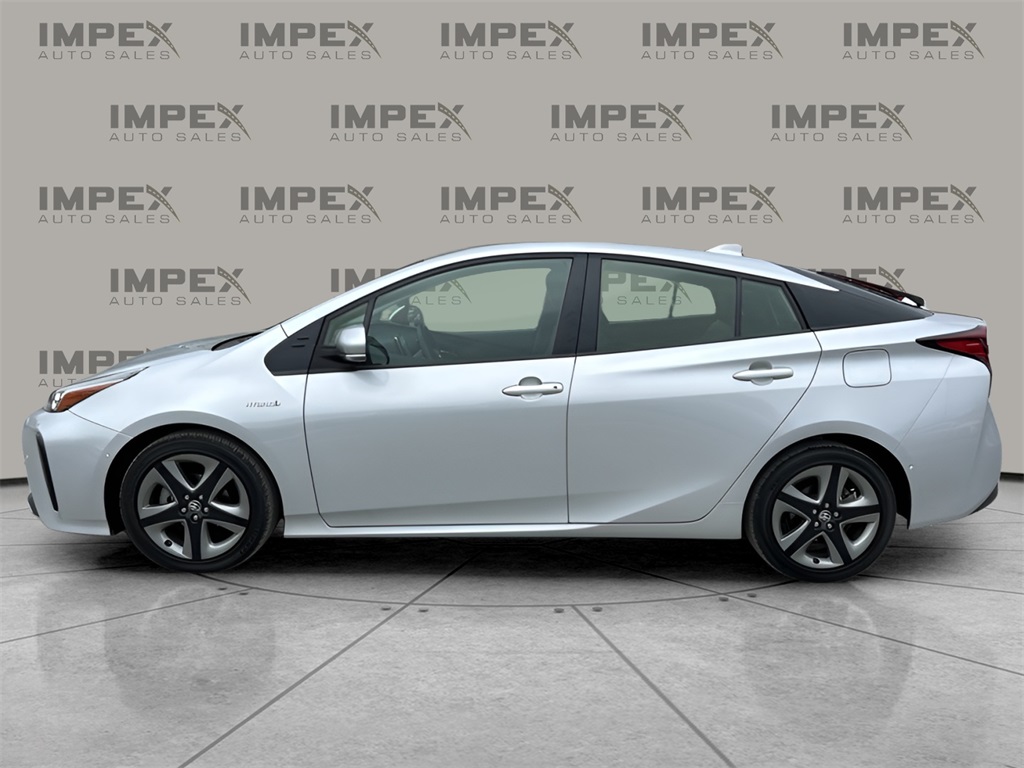 Vehicle image 8 of 36
