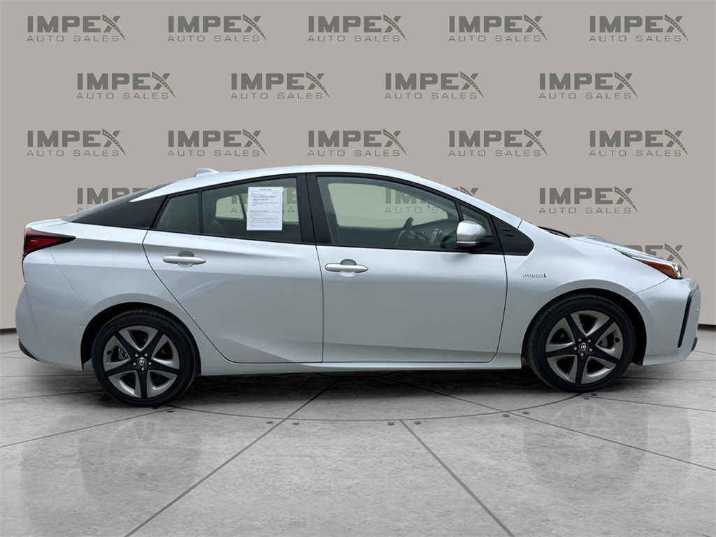 Vehicle image 4 of 36