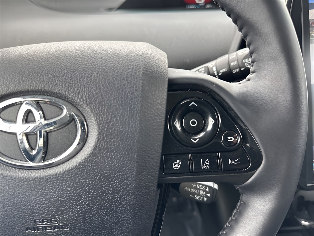 Vehicle image 30 of 36