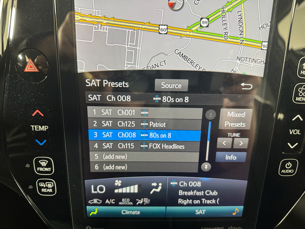 Vehicle image 19 of 30