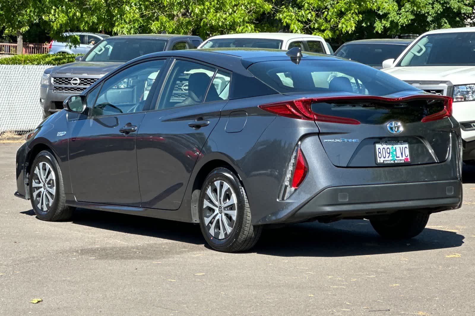 Vehicle image 8 of 30