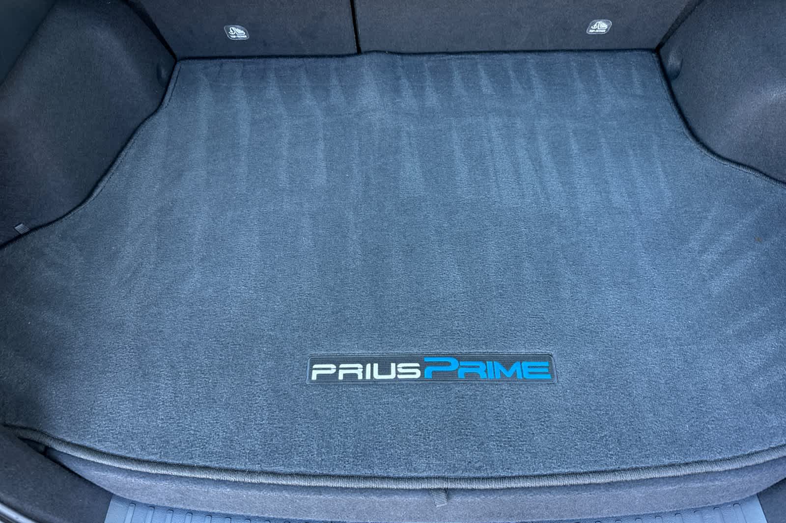 Vehicle image 16 of 30