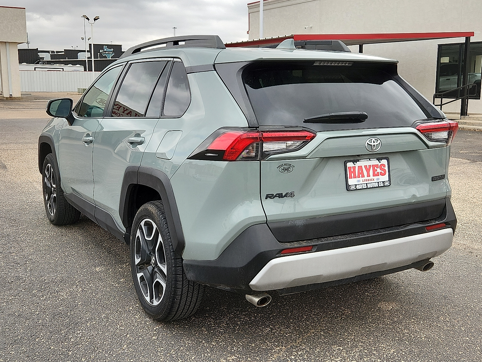 Vehicle image 4 of 16