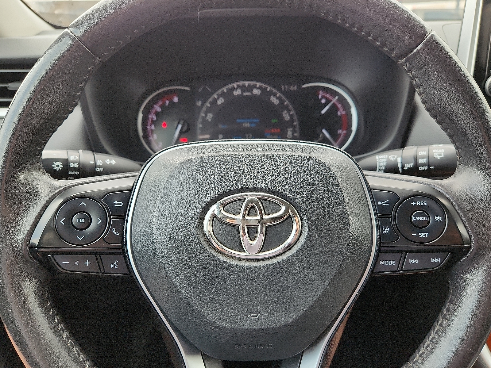 Vehicle image 16 of 16
