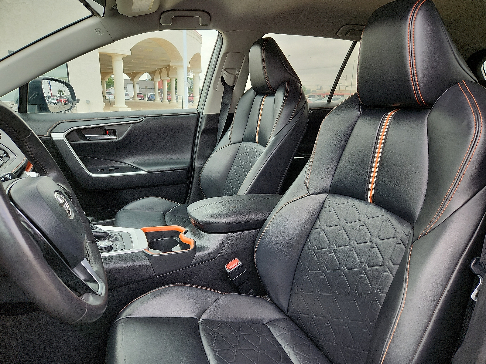 Vehicle image 12 of 16