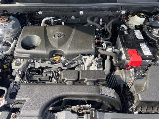 Vehicle image 11 of 33