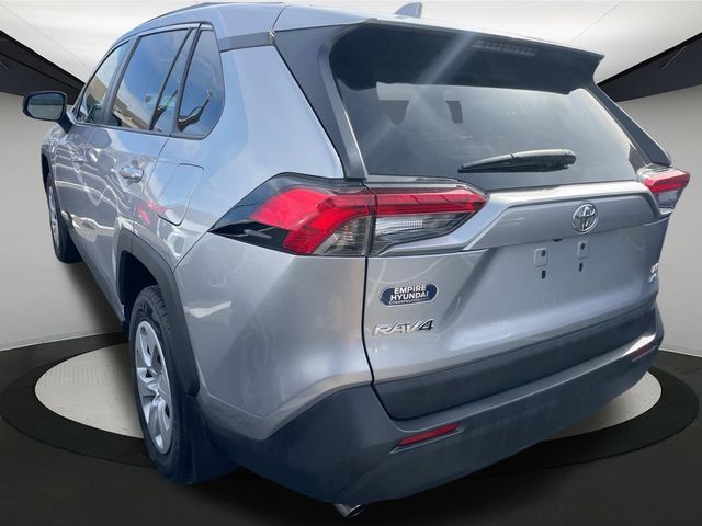 Vehicle image 4 of 33