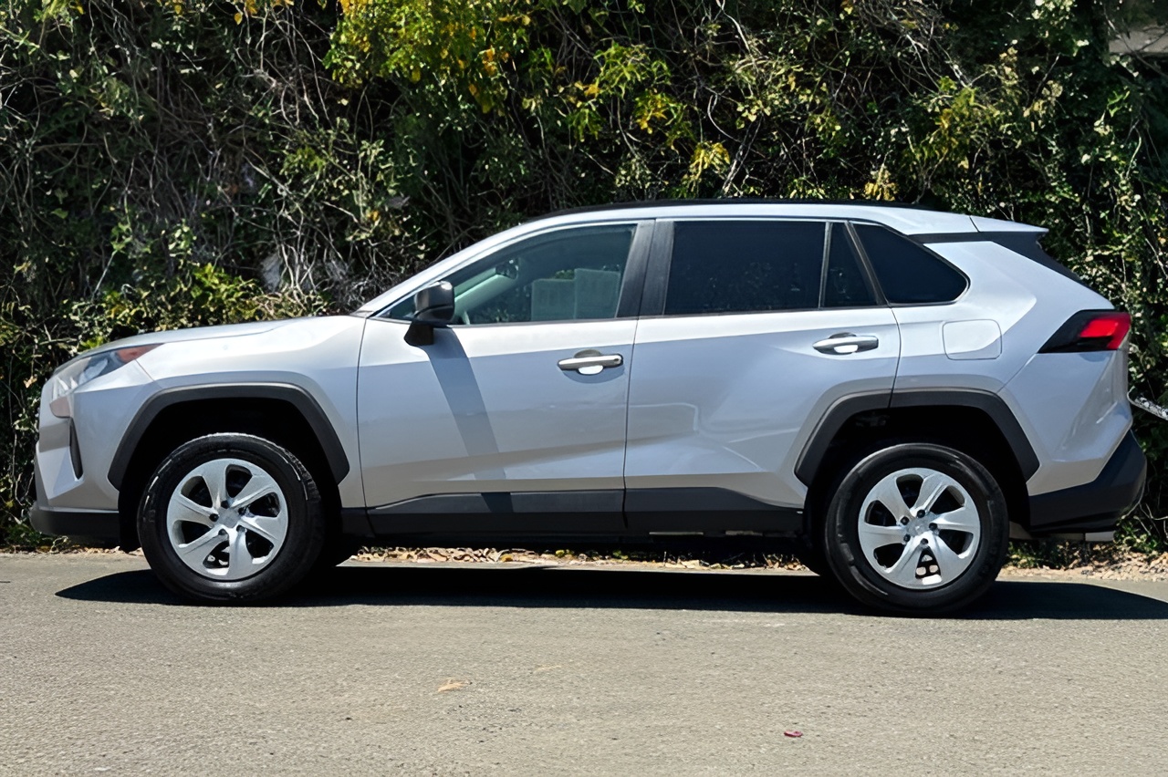 Vehicle image 44 of 44
